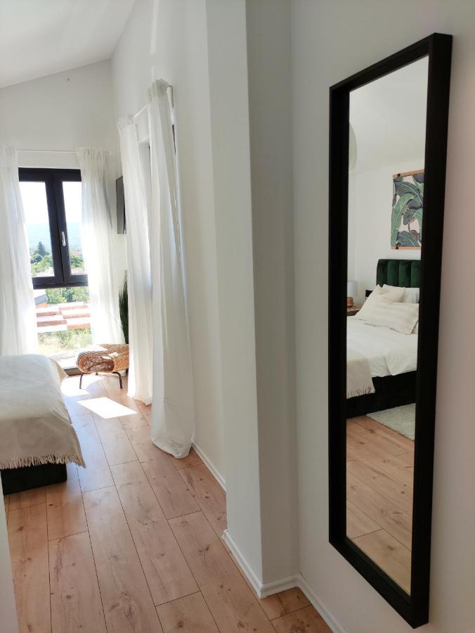 Lazy 8 Villa Garica Luaran gambar
