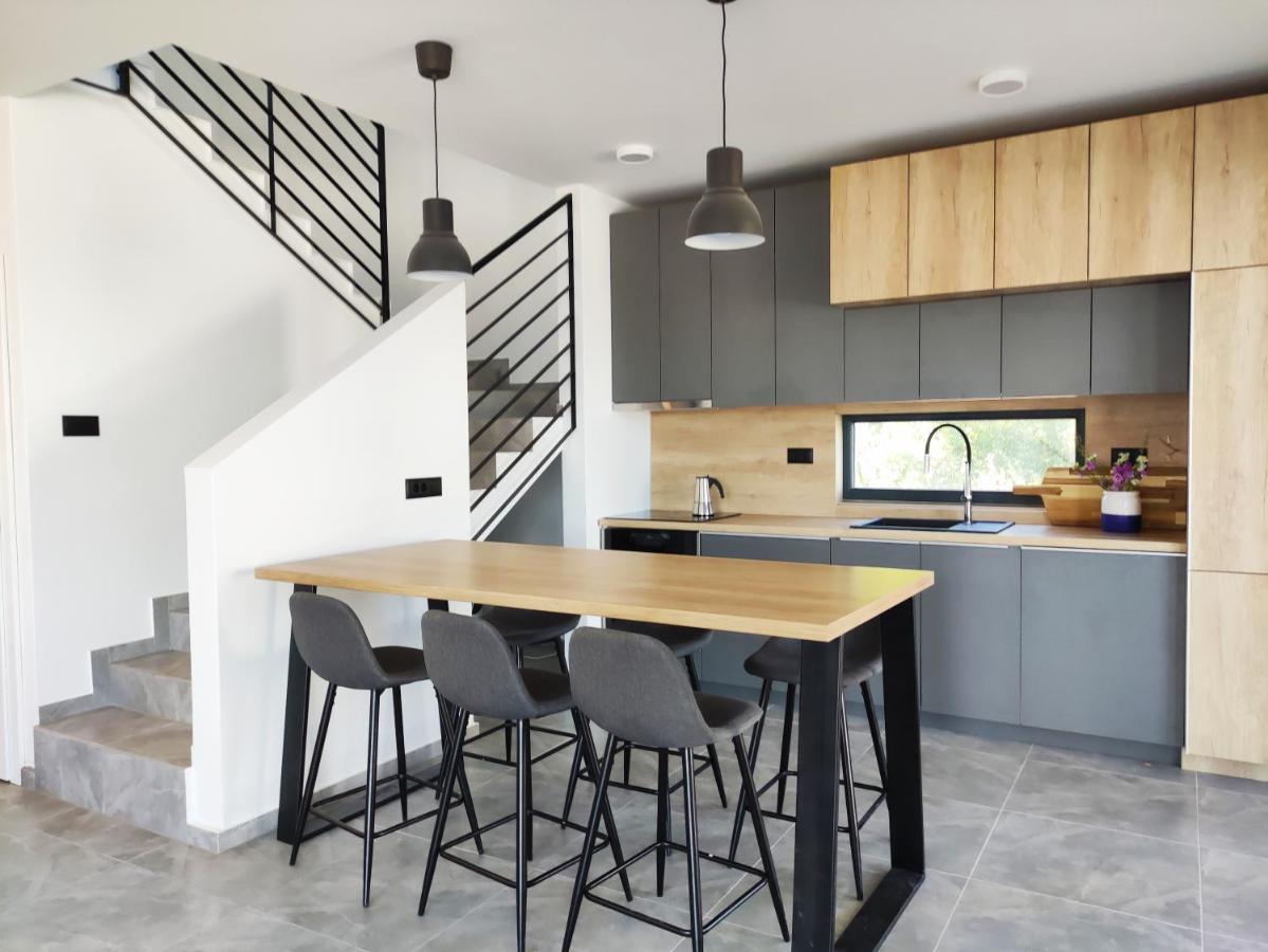 Lazy 8 Villa Garica Luaran gambar